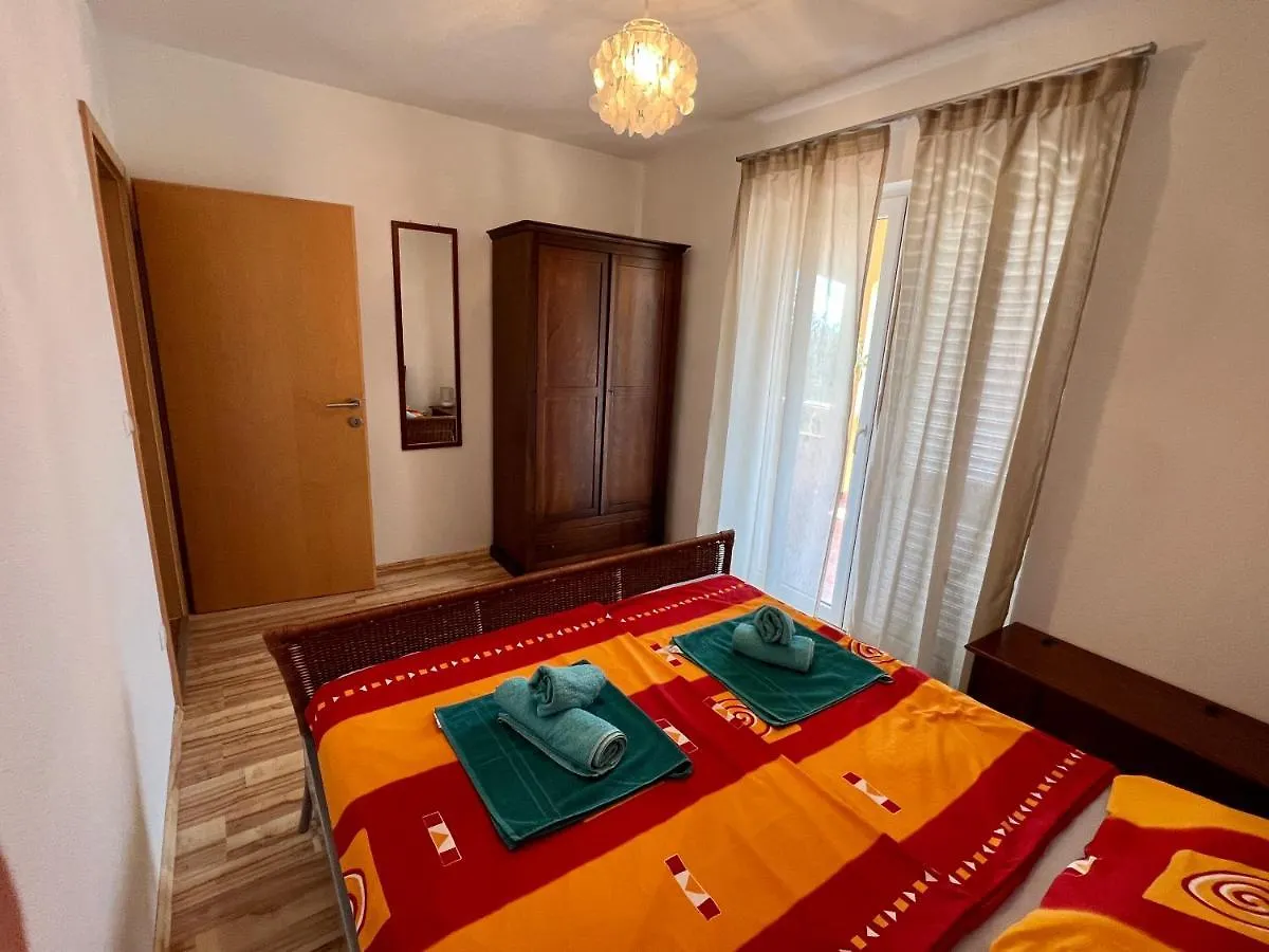 Apartment-Julia Сегет-Враница Апартаменты