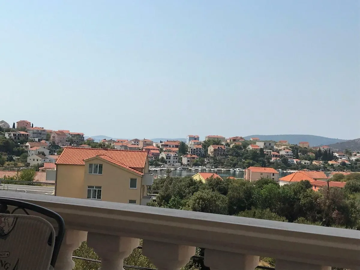 Apartment-Julia Seget Vranjica Croatia